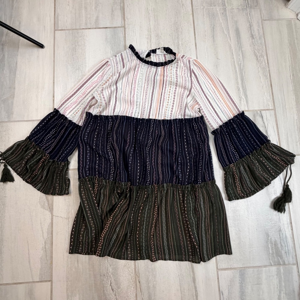Allison New York Mixed Print Tiered Babydoll Tunic Bell Sleeve Tassel Top M